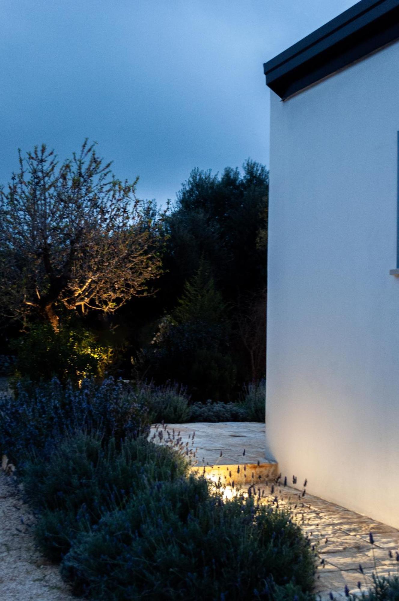 Casale Petrarolo Bed & Breakfast Monopoli Exterior photo