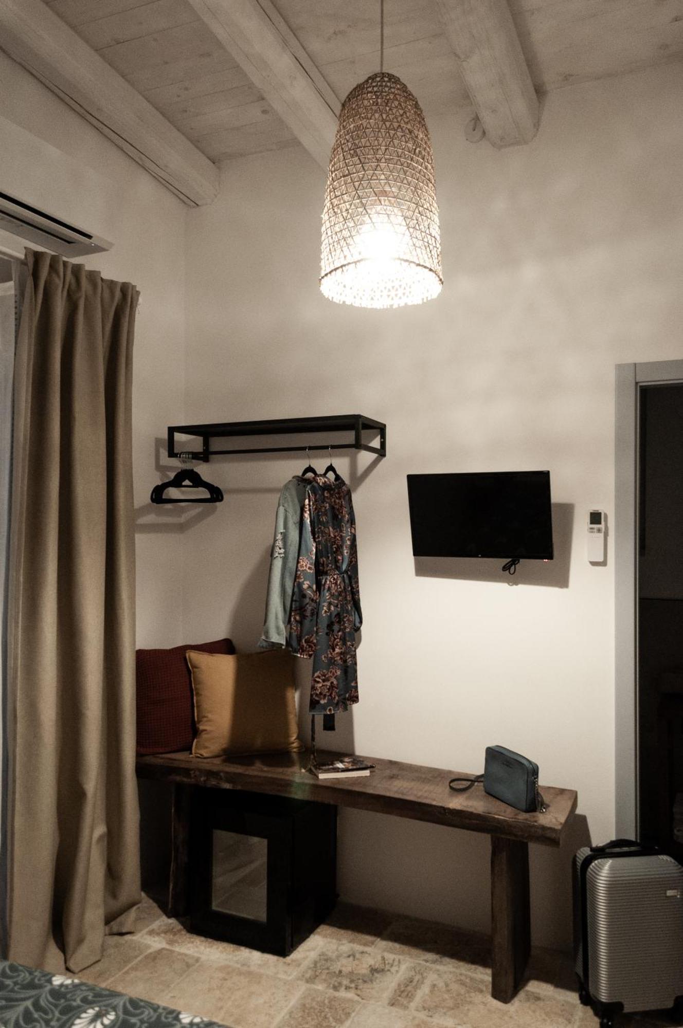 Casale Petrarolo Bed & Breakfast Monopoli Exterior photo